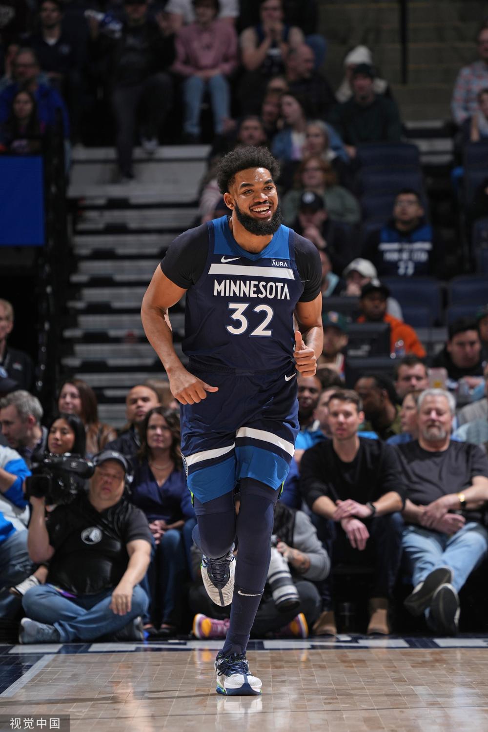 的舞台上 的舞台上